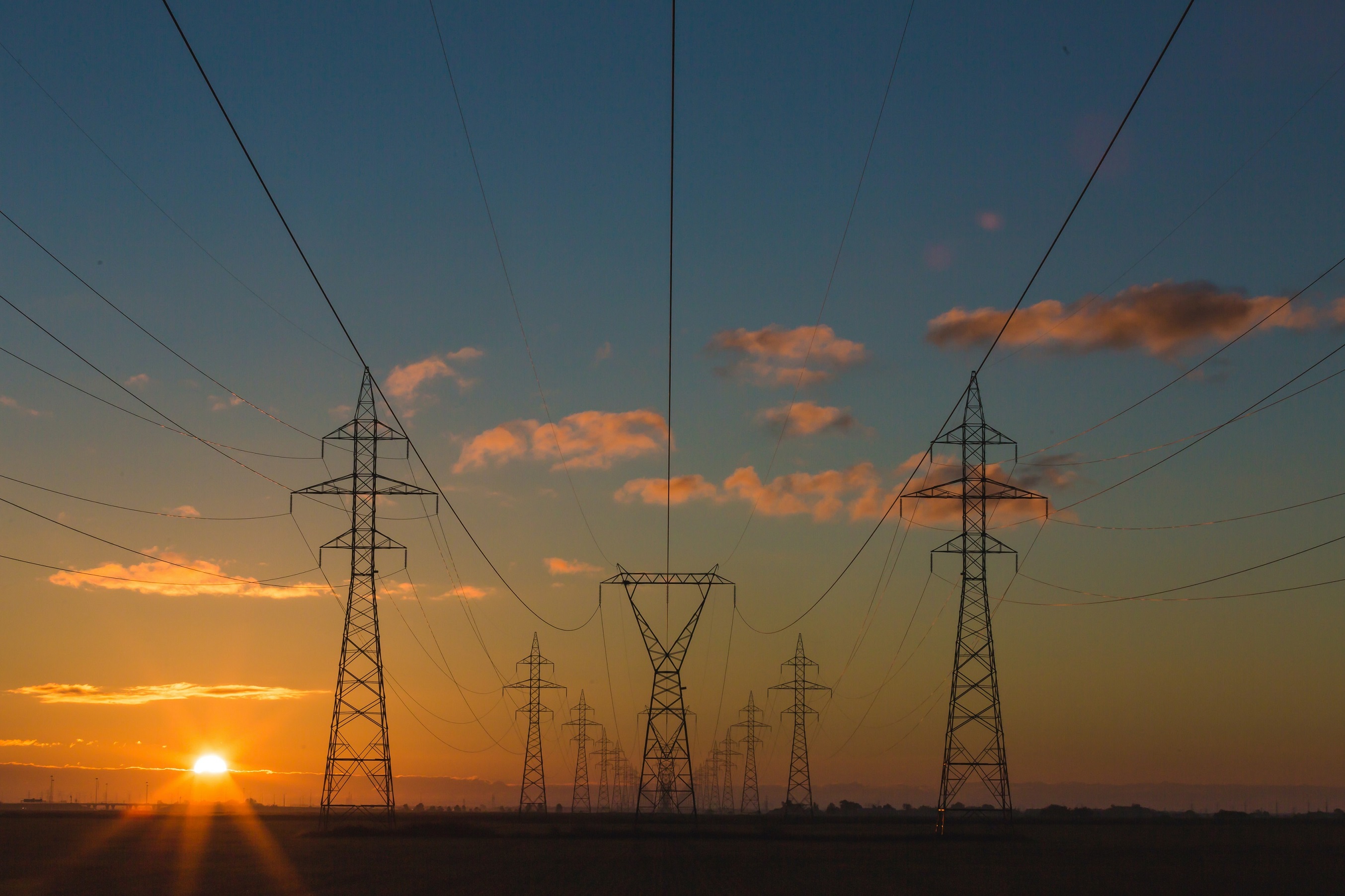 Energia elettrica matthew henry yETqkLnhsUI unsplash