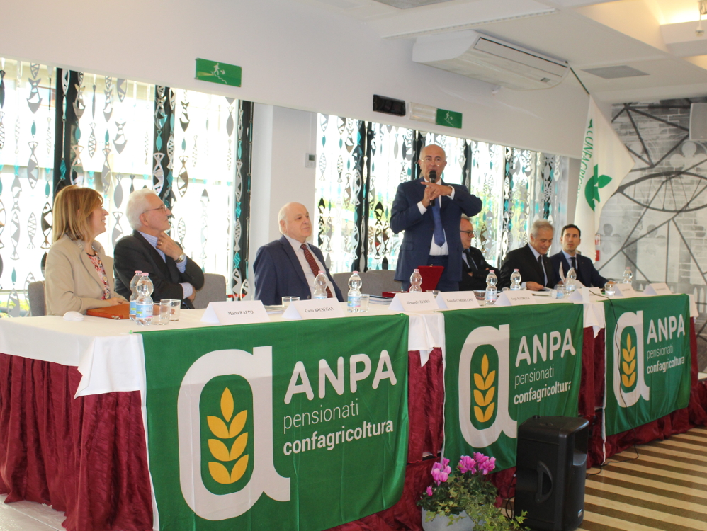 300 pensionati di Confagricoltura a Chioggia, lo spirito giovanile e goliardico ha contrassegnato l’incontro
