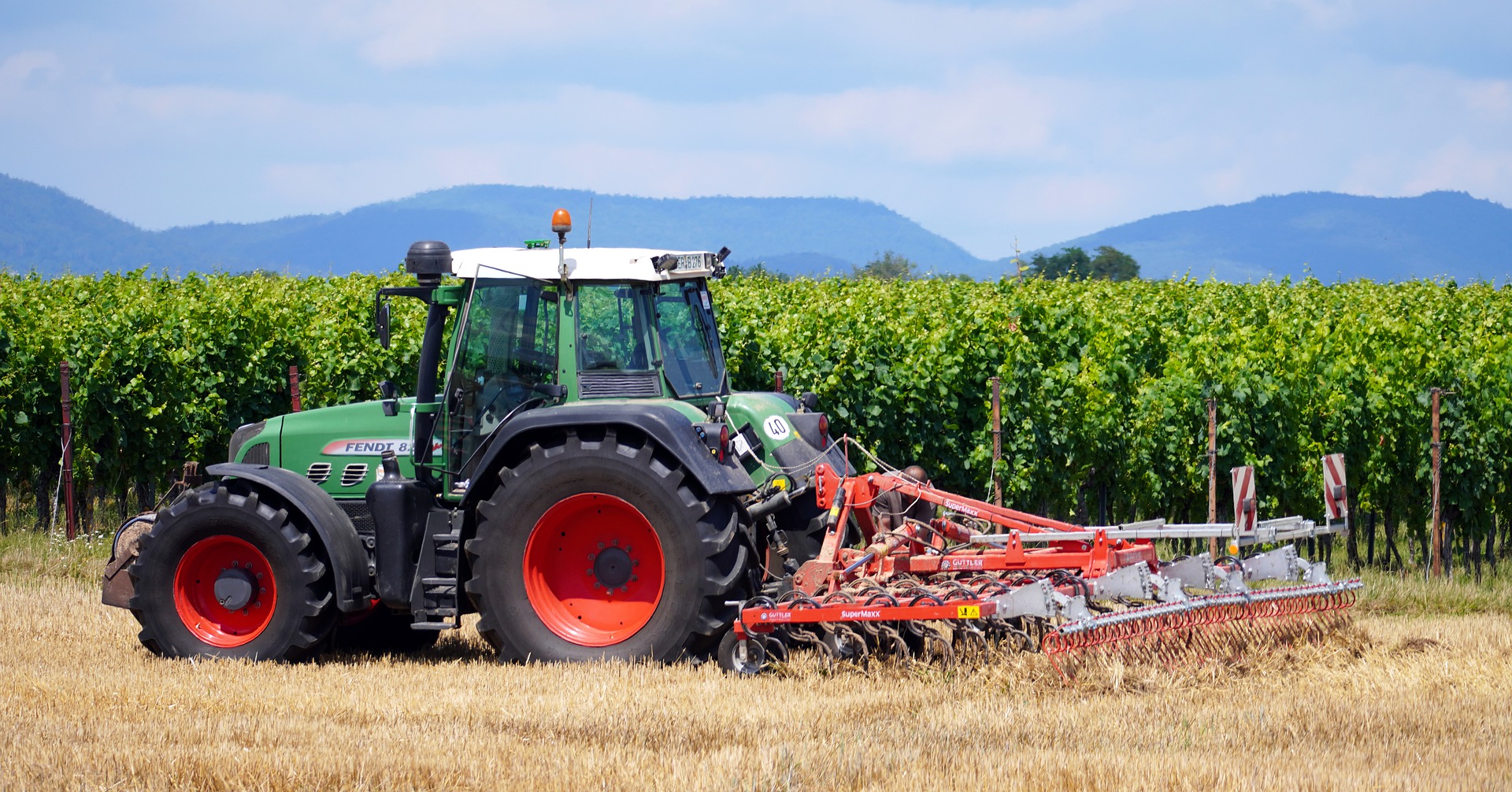 Trattore tractor g139160b68 1920